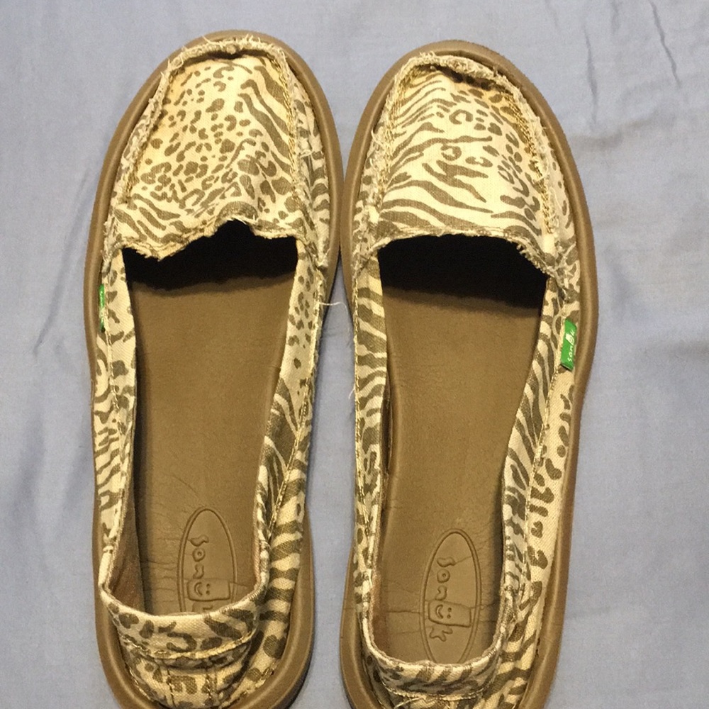 Sanuk Animal Print Flats - Brown and Cream